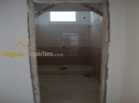 5) 2 BHK Flat for Sale in Tirupati - Renigunta Road - Bath Room.JPG